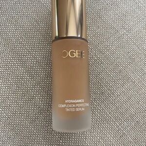OGEE - Complexion Perfecting Tinted Serum - Color 2.00N - Hazel - NEVER USED